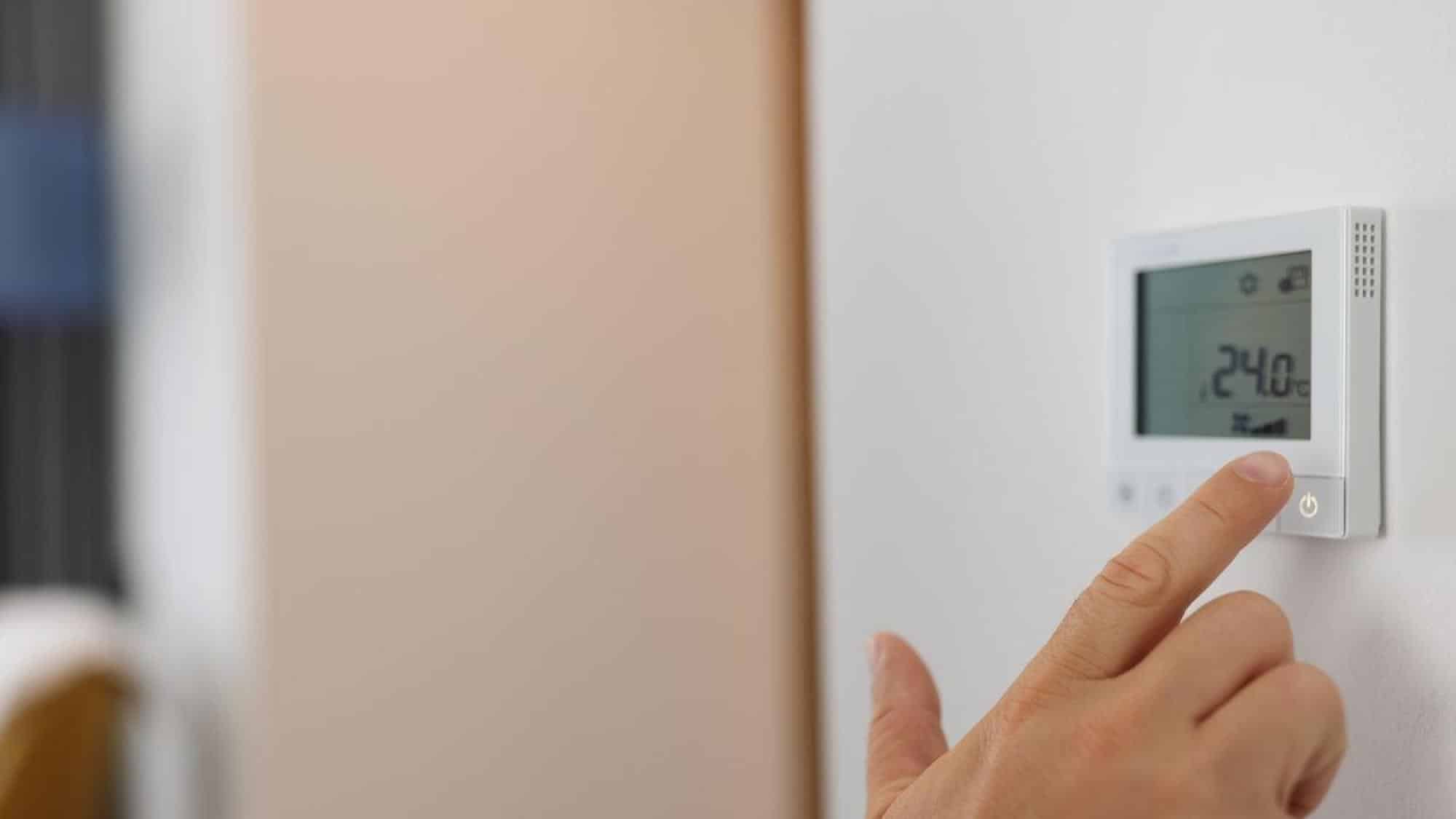 Hand Adjusting Thermostat